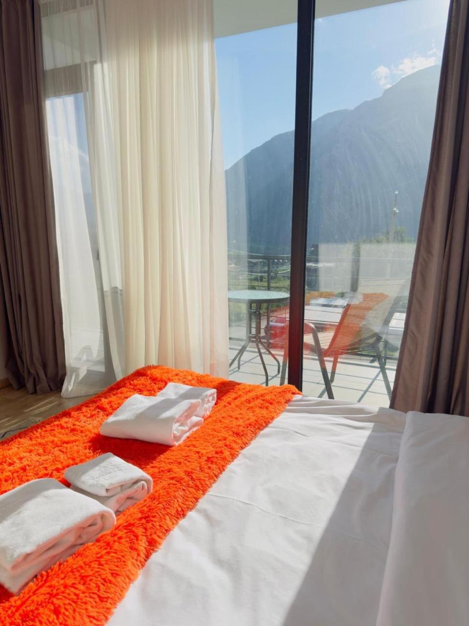 Hotel Chalet Kazbegi Esterno foto